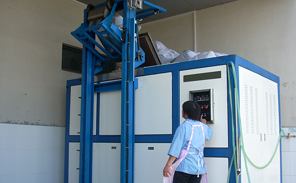 白鴿消滅型餐廚垃圾生物降解設備技術